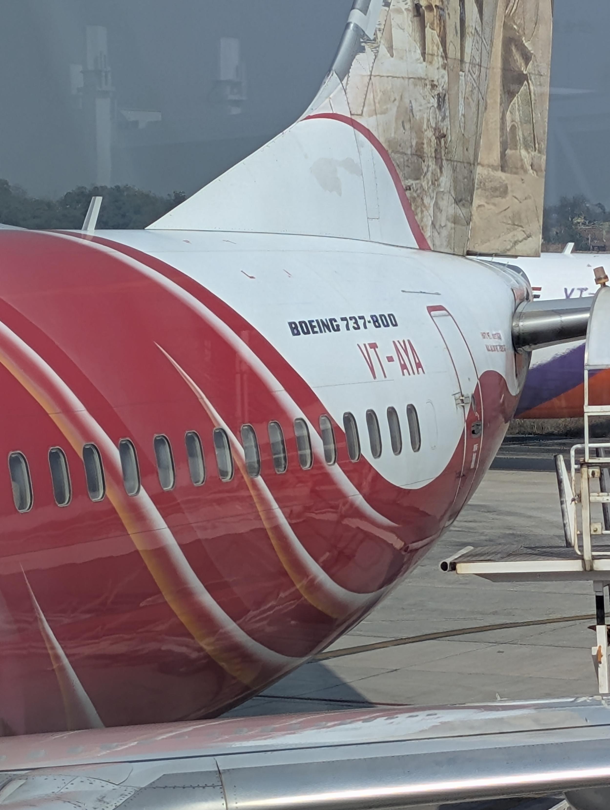 The tail of a Boeing 737-800 plane